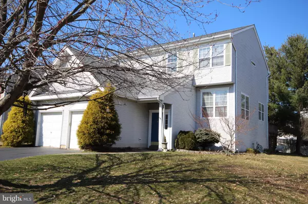 33 MANLEY RD, Pennington, NJ 08534