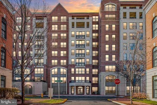 485 HARBOR SIDE ST #208, Woodbridge, VA 22191