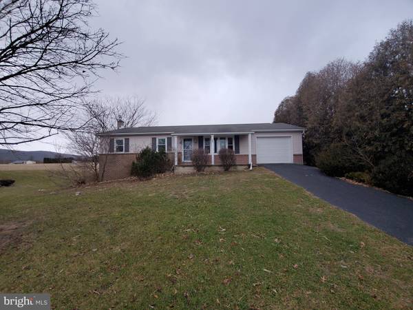 140 MOUNTAIN VIEW RD, Elizabethville, PA 17023