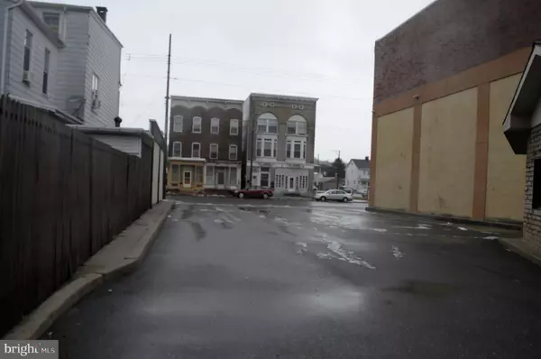 Saint Clair, PA 17970,0-2 N 2ND ST N 2ND & CAROLL ST