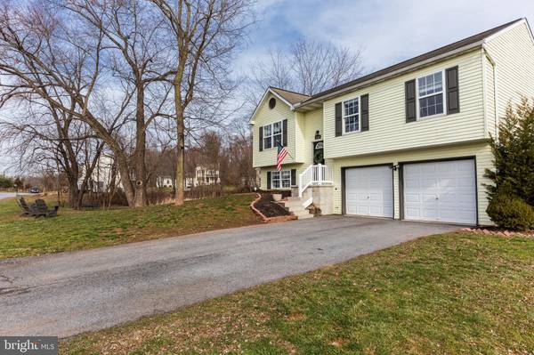 Bainbridge, PA 17502,110 SKIPJACK WAY