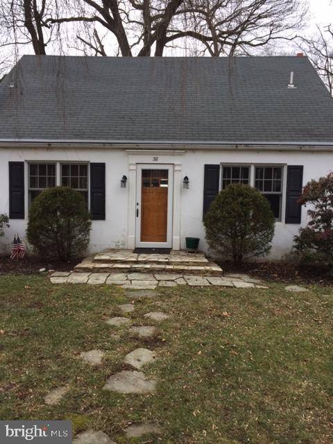 38 W EDGEWOOD RD, Bordentown, NJ 08505