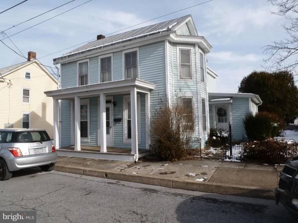 412 CHESTNUT ST, Mount Holly Springs, PA 17065