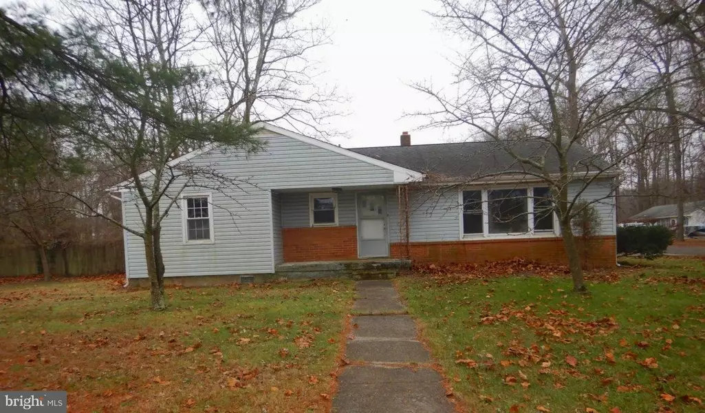 195 MELLEN AVE, Pennsville, NJ 08070