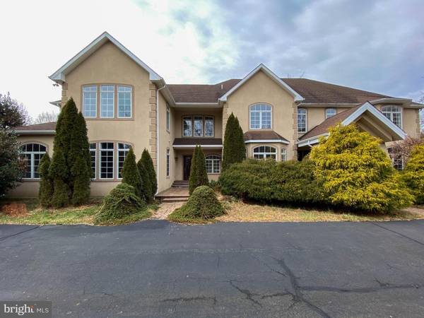 1088 HERKNESS DR, Jenkintown, PA 19046