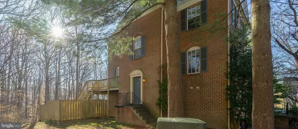 Springfield, VA 22152,6182 FOREST CREEK CT