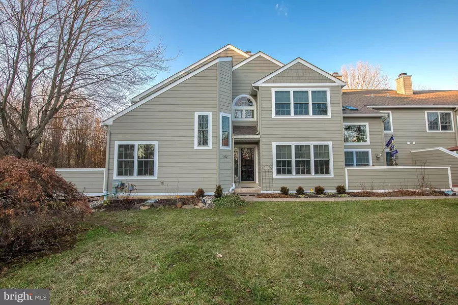 502 PRINCETON CIR, Newtown Square, PA 19073