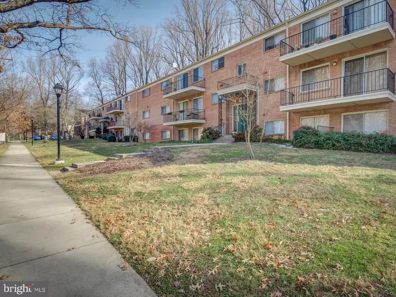 10523 MONTROSE AVE #M-103, Bethesda, MD 20814