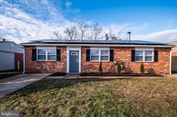 14 BACH DR, Newark, DE 19702