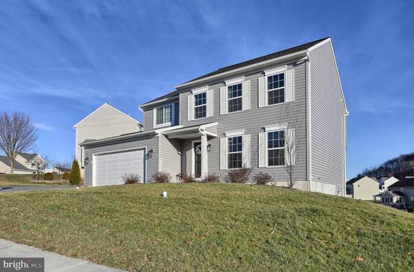 16 WILDFLOWER CIR, Lebanon, PA 17046