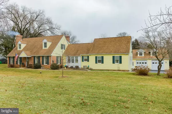 4 JOBS LN, Newark, DE 19711