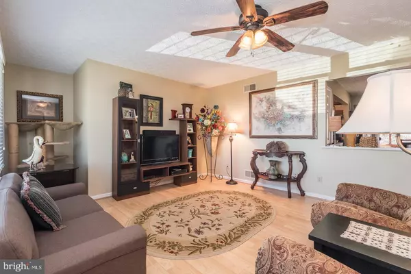 Chester Gap, VA 22623,7 RED HAVEN LN