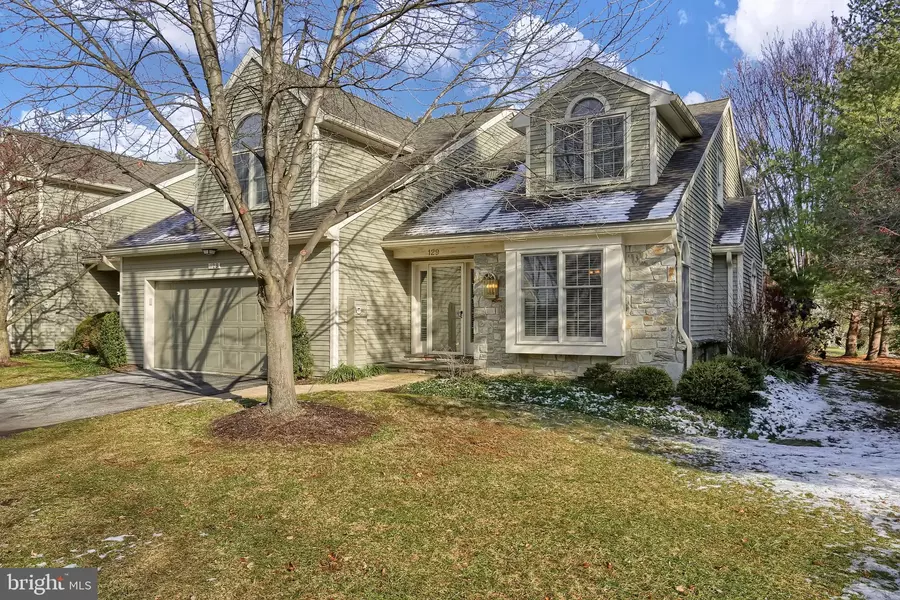 129 DEER FORD DR, Lancaster, PA 17601