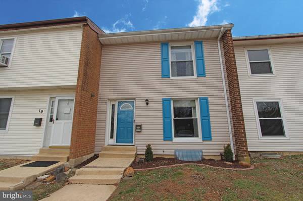 17 CLIPPER CT, Newark, DE 19702