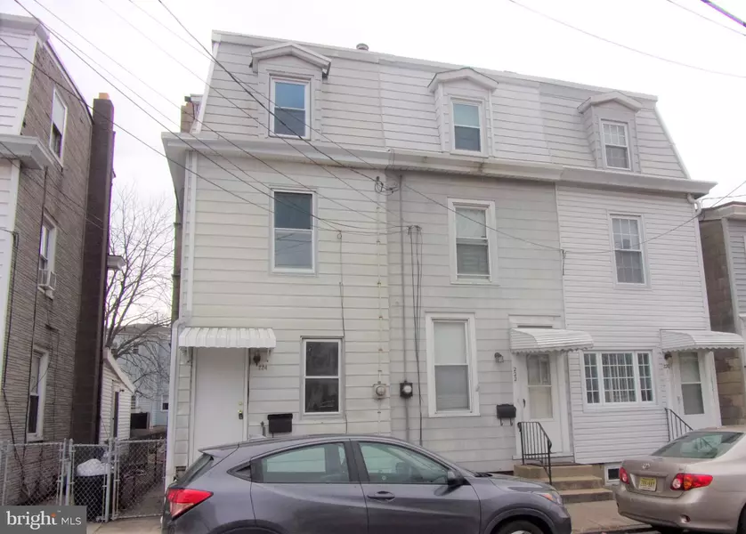 224 BERGEN ST, Gloucester City, NJ 08030