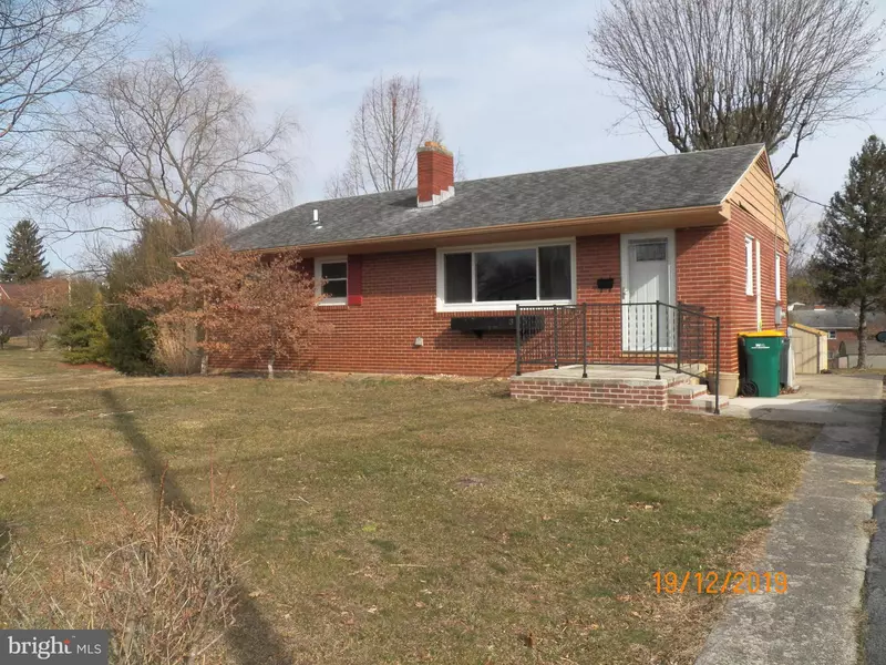 325 W NINTH, Waynesboro, PA 17268