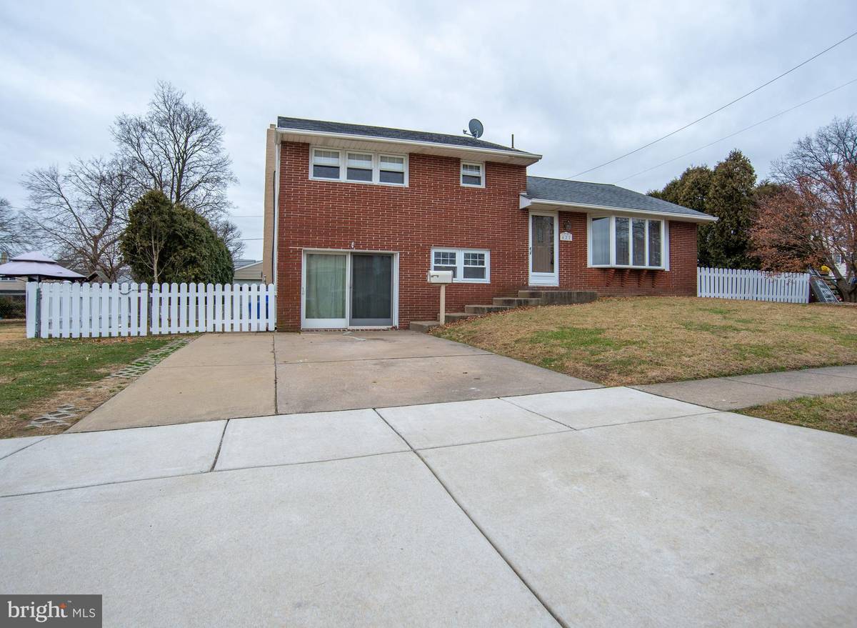 Langhorne, PA 19047,422 CLARISSA AVE