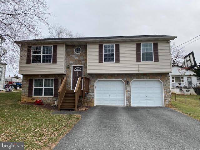 305 S CHARLES ST, Dallastown, PA 17313