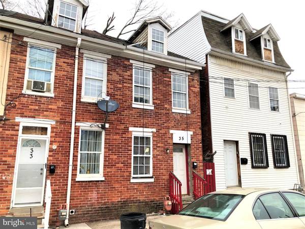 35 E SOUTH ST, York, PA 17401