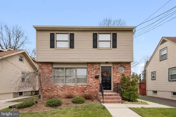 67 MANOR AVE, Oaklyn, NJ 08107