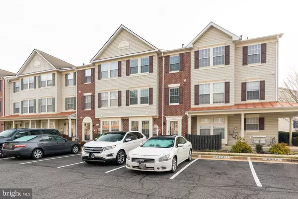 Lorton, VA 22079,8317 DUCK HAWK WAY #73