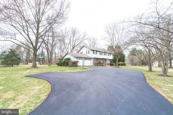 Ambler, PA 19002,921 JUDIE LN