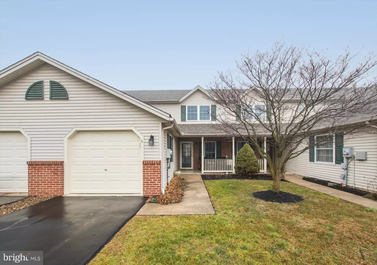 Enola, PA 17025,6 WESTWOOD CT