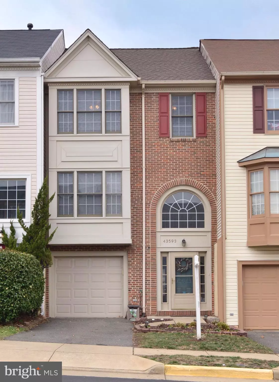 Ashburn, VA 20147,43593 BLACKSMITH SQ