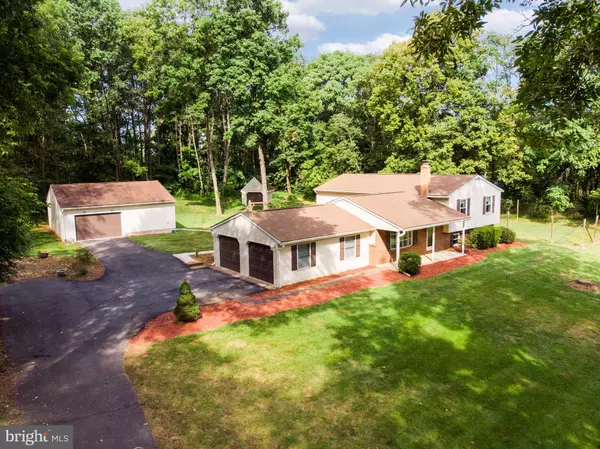 410 GRADE ROAD, Falling Waters, WV 25419