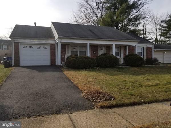 10 GARDENBROOK LN, Willingboro, NJ 08046