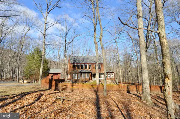 Berkeley Springs, WV 25411,86 SANDSTONE LN