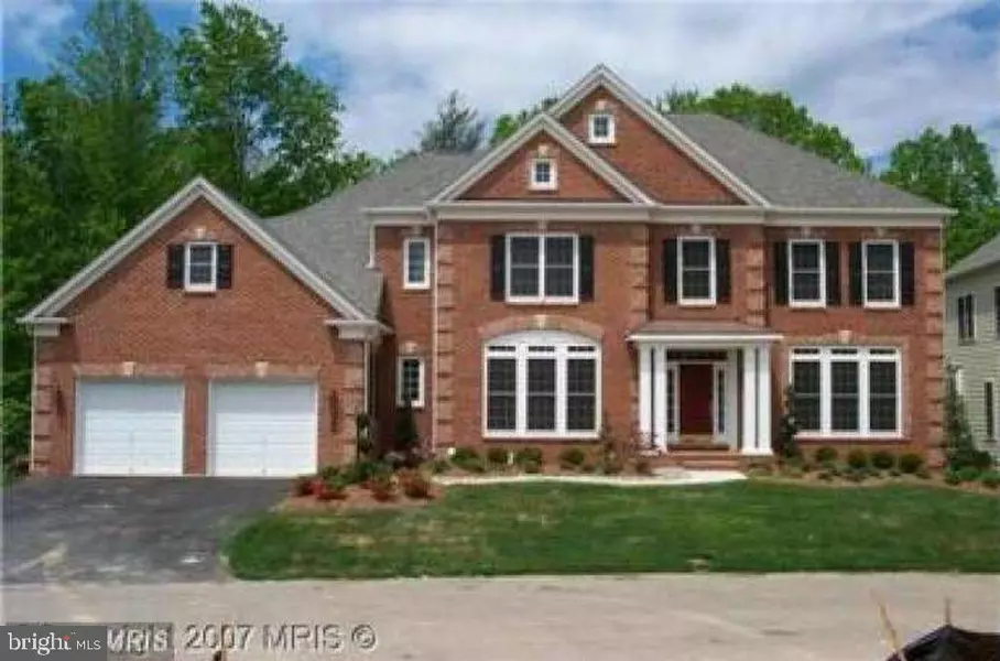 8934 RHODODENDRON CIR, Lorton, VA 22079