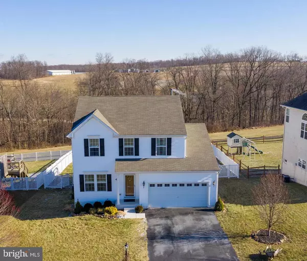 Spring Grove, PA 17362,3529 HARDWOOD TER