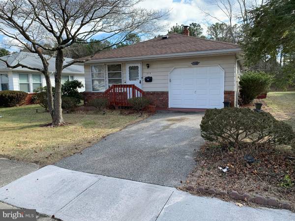 313 SAINT THOMAS DR, Toms River, NJ 08757