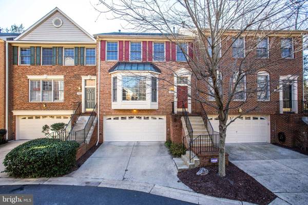 11417 HOLLOWSTONE DR, Rockville, MD 20852