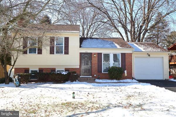 172 WARREN WAY, Lancaster, PA 17601