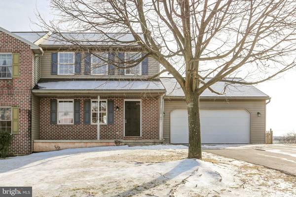 7 CHEERY LN, Denver, PA 17517