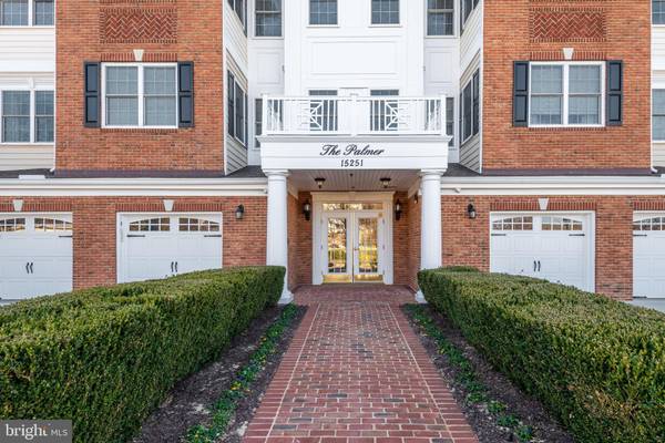 15251 ROYAL CREST DR #301, Haymarket, VA 20169