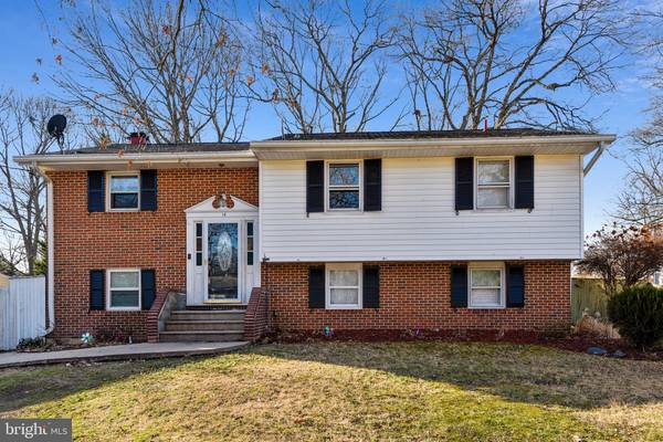 14 NICHOLSON DR, Pasadena, MD 21122