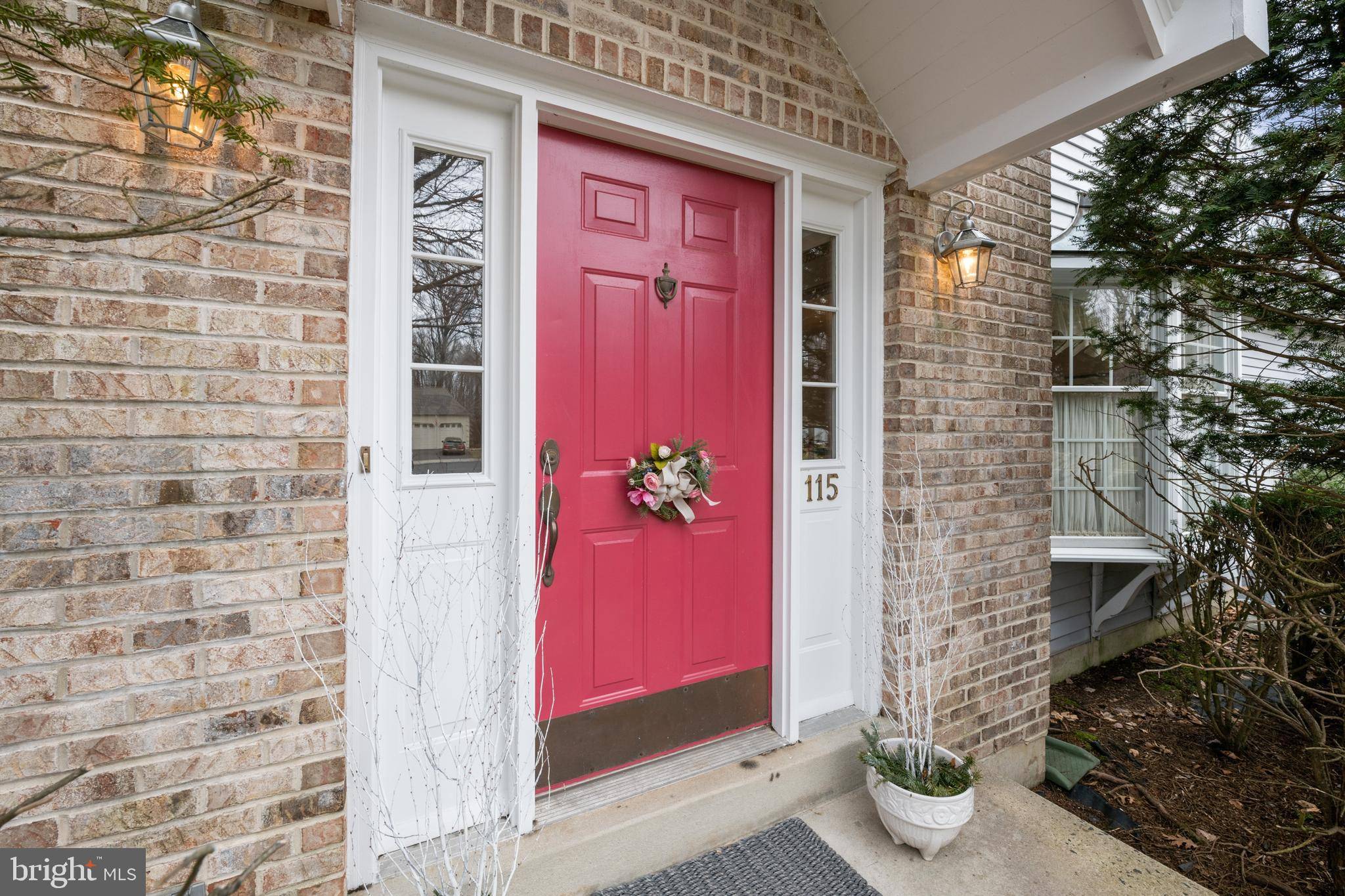 Kendall Park, NJ 08824,115 ELEANOR DR