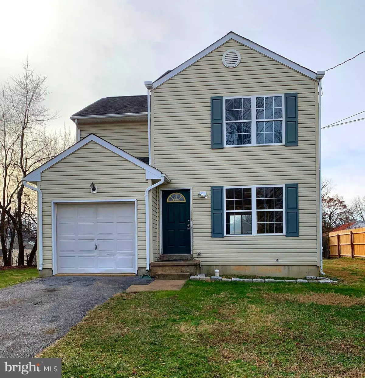 New Castle, DE 19720,403 6TH ST