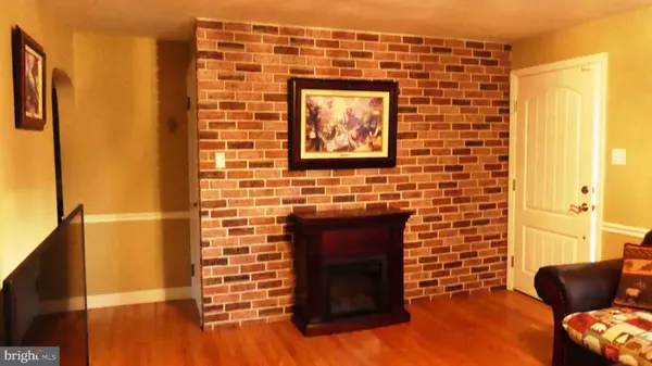 York, PA 17402,851 CAPE HORN RD