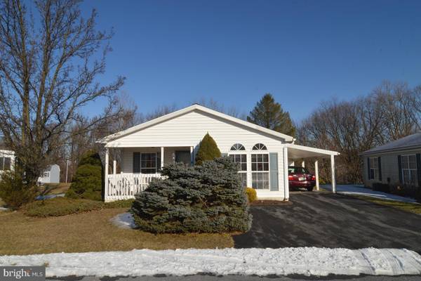 15 WESTVIEW TER, Womelsdorf, PA 19567