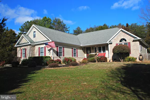 2 ACRE LN, Palmyra, VA 22963