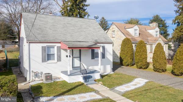 708 W BRIDGE ST, Morrisville, PA 19067