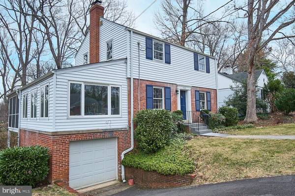 2500 N UPSHUR ST, Arlington, VA 22207