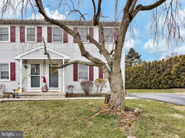 627 LEININGER AVE, Mohnton, PA 19540