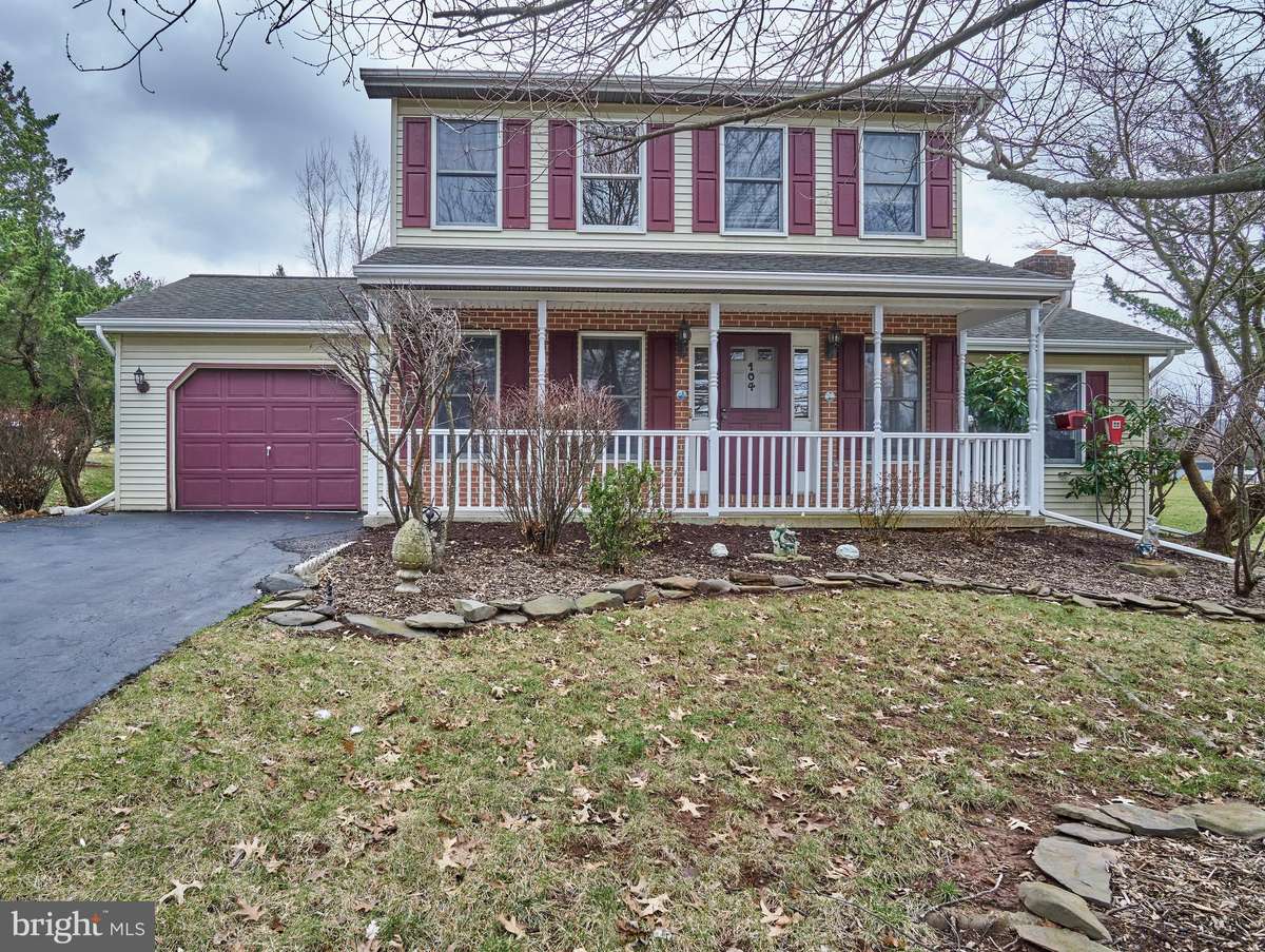 Lewisberry, PA 17339,104 HOLLY CT