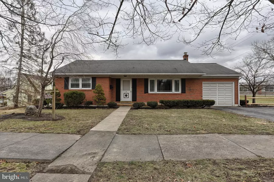 310 S FORGE RD, Palmyra, PA 17078