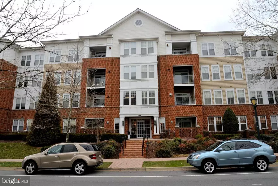 503 KING FARM BLVD #105, Rockville, MD 20850